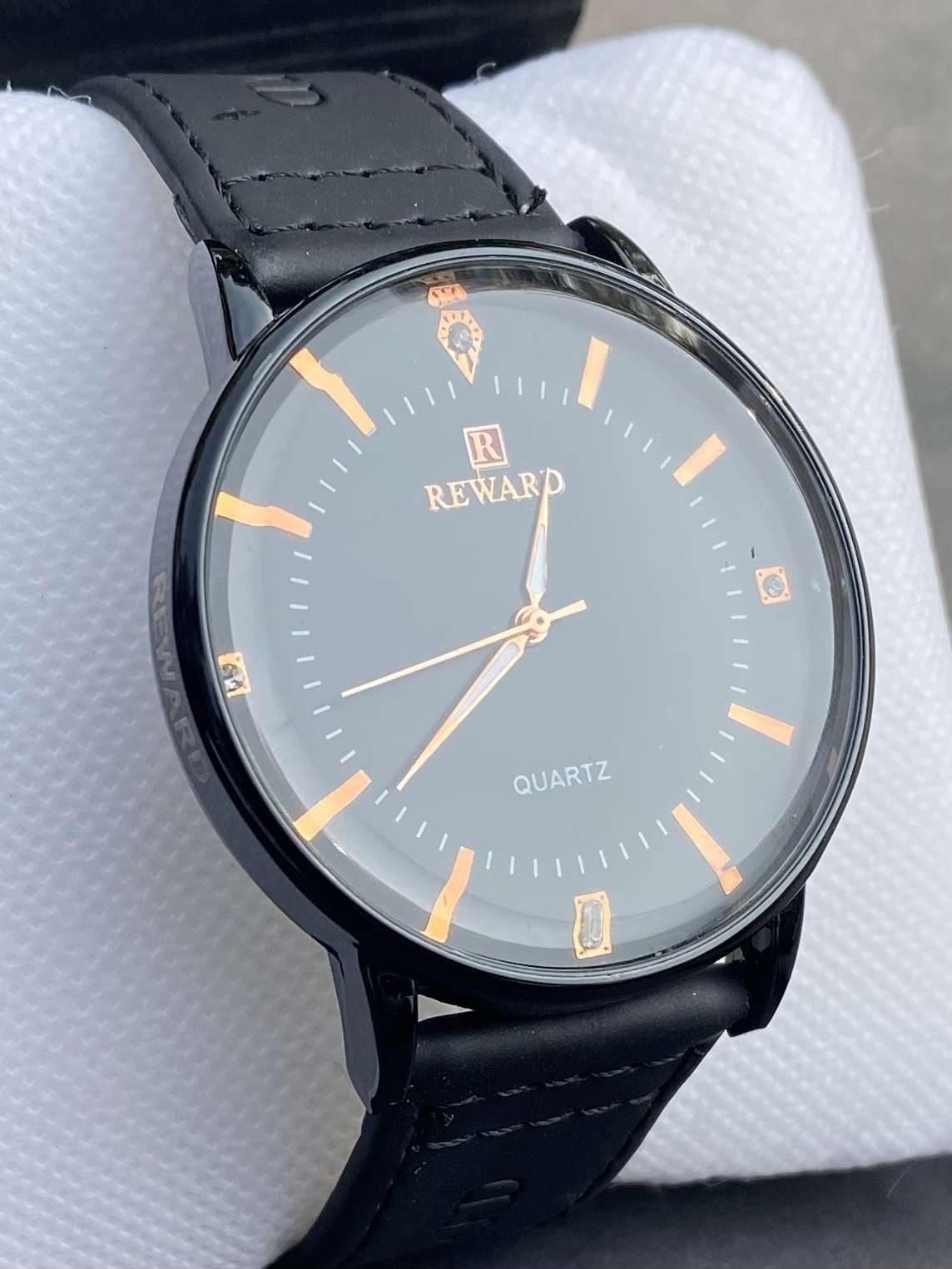 Reward Black dial & straps Watch ⌚