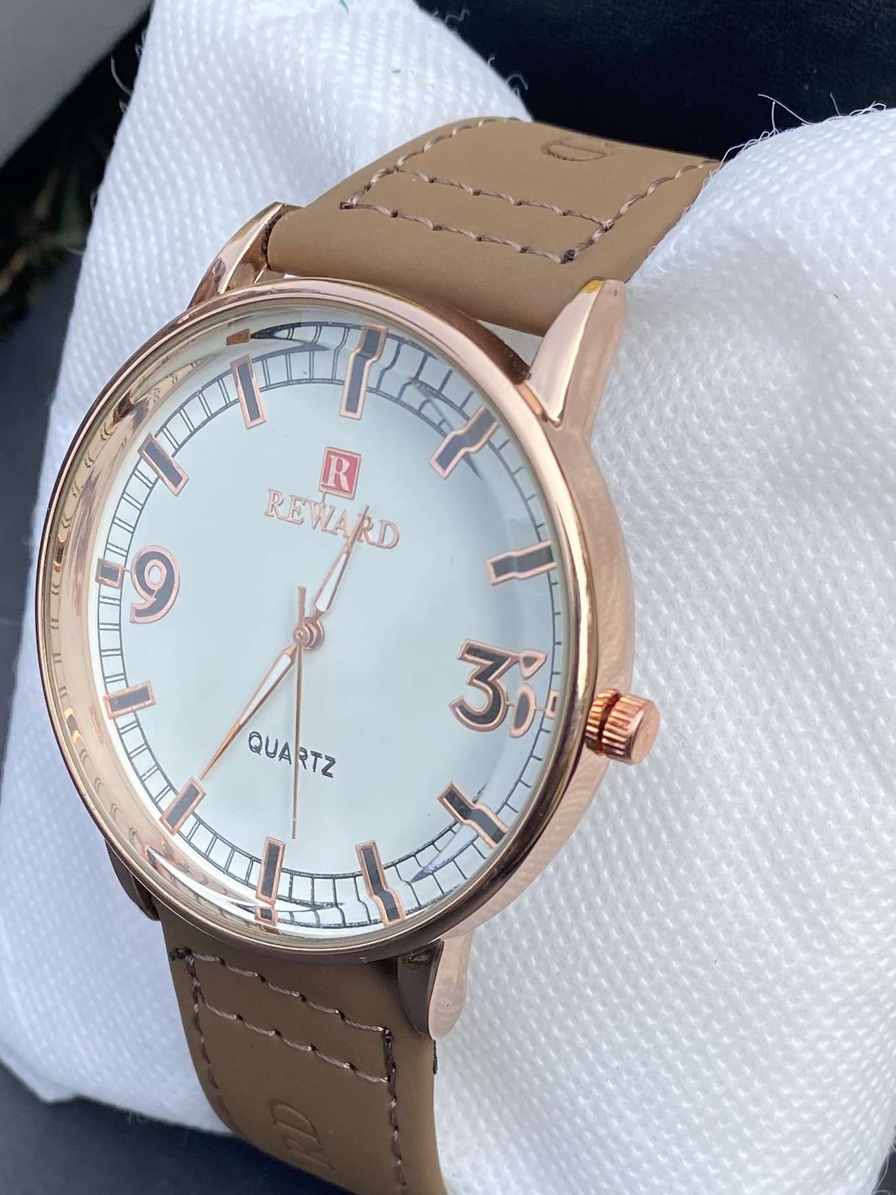 Reward White Dial & Brown Straps